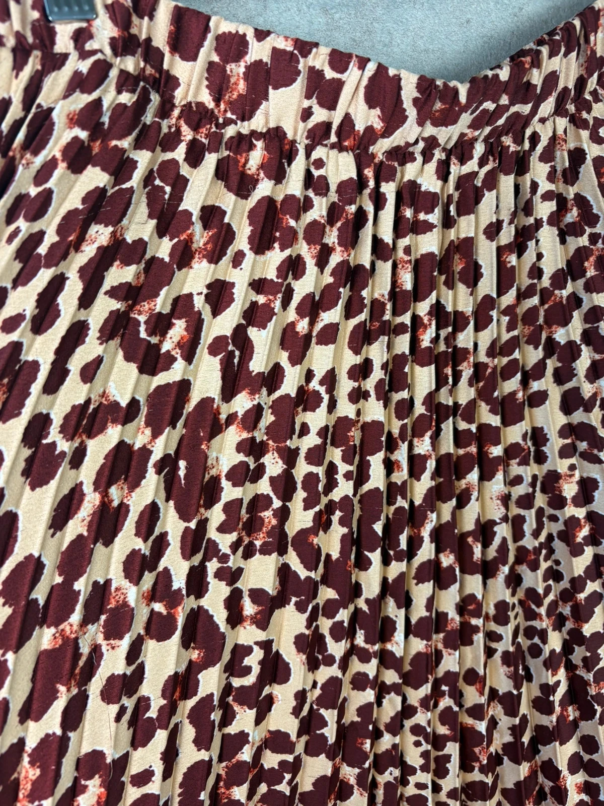 🌸 Leopard print midi skirt H&M Size 44/XXL 🌸 – photo 3
